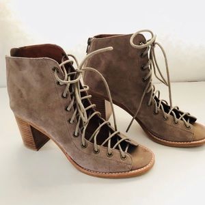 Jeffrey Campbell Cors Booties AMAZING CONDITION